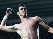 HLV Villas Boas "đãi" các học trò...áo đấu để ăn mừng chiến thắng