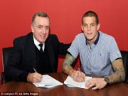 Agger cam kết tương lai với Liverpool