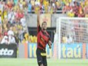 Pha sút xa thành bàn kinh dị