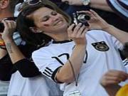 Người yêu VĐV 'tươi rói' của Mertesacker