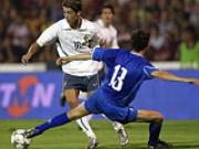 CR7 show ảnh "ngày đầu" trên Facebook tri ân NHM