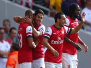 Trung vệ Mertesacker gỡ hoà cho Arsenal