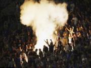 Ẩu đả ở Champions League, 28 người bị bắt