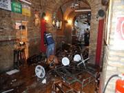 Sốc: CĐV Tottenham bị hooligan đâm trọng thương tại Italia