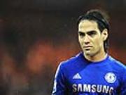 Chelsea thay tướng và sẽ lại chi tiền: Hãy mua ngay Falcao!