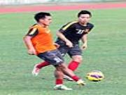 Thái Lan - Việt Nam: Quẳng gánh lo mà chơi bóng