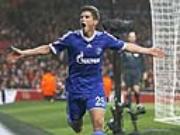 Huntelaar sẽ là Van Persie mới của Arsenal?