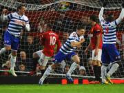 Wayne Rooney chán cảnh ... lội ngược dòng