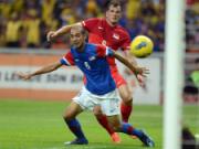 ĐKVĐ Malaysia thảm bại trước Singapore