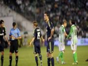 Giới trọng tài đồng loạt "trù dập" Real Madrid?