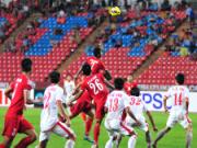 “Tướng” Phan Thanh Hùng đau đầu với bài toán phòng ngự