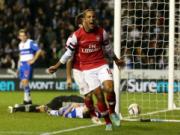 Theo Walcott ấn định tỷ số 5-2