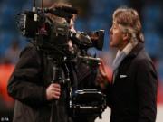 Hòa tủi nhục, HLV và các cầu thủ Man City nổi điên với trọng tài