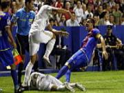 Sau Barca, đến lượt Real có thêm "kẻ thù" mới