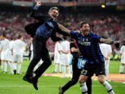 Materazzi phản pháo thầy cũ: "Tôi mà nói dối, Benitez sẽ hết béo"