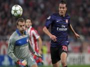 Thua Olympiakos, Wenger trút giận lên đầu trọng tài