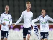 Siêu phẩm vô-lê đúng vào phút bù giờ cuối cùng