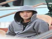 Công Vinh 'giảm giá hết cỡ'