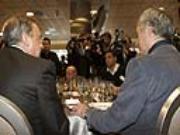 Đằng sau vụ Mou "đầu hàng Barca và trảm Casillas" - Kỳ cuối: “Gắp lửa bỏ tay người”