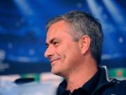 Mourinho: “Thay thế Sir Alex? Với tôi, mọi chuyện đều có thể”