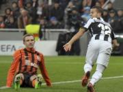 Tiêu diệt hiện tượng Shakhtar, Juventus hùng dũng giành quyền đi tiếp bằng ngôi đầu bảng