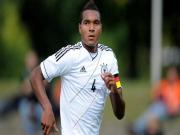 Man Utd sắp có thêm tài năng trẻ ở tuyến phòng ngự