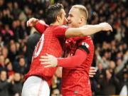 Áo đấu của Van Persie bán chạy nhất Bắc Mỹ