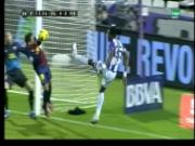 Barca lại được hưởng lợi từ sai lầm của trọng tài