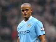 Vincent Kompany hâm nóng trận derby bằng lời khiêu chiến Van Persie