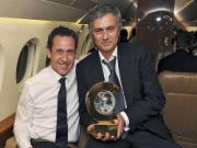 Bị đẩy ra đường, Jorge Valdano vẫn bảo vệ Mourinho