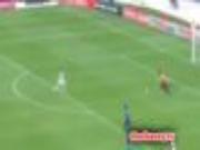 Gã thủ môn...tệ nhất tuần qua: "Chết" vì quá..vẽ vời!