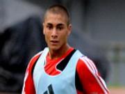 M.U "săn" tiền vệ có sự pha trộn giữa Xavi với Mascherano!