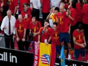 Bóng đá TG 2012: Sự mới mẻ của những câu chuyện cũ