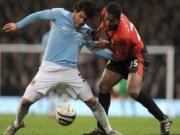 Antonio Valencia sợ Carlos Tevez sẽ "làm hại" Man Utd