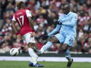 Arsenal: Người lạc quan, kẻ nhìn tương lai bằng màu tối