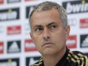 Jose Mourinho "tâng bốc" Real, "tỉa tót" Barca