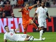 UEFA áp dụng thiết quân luật tại Euro 2012: Tuyển Anh và Hà Lan "lên thớt" đầu tiên