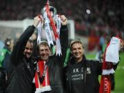 Kenny Dalglish chính thức bị Liverpool sa thải