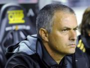 Mourinho: "Guardiola cố gắng bán hình ảnh của sự hoàn hảo"