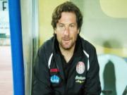 Tân binh của Serie A chính thức thay HLV trưởng