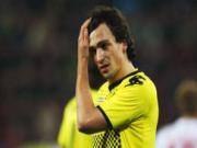 Hummels gia hạn hợp đồng với Dortmund