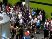 Bạo lực nổ ra ngay ngày khai màn Euro 2012