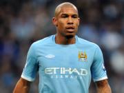 Man City níu kéo De Jong