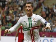 Petr Cech khen ngợi Ronaldo sau thất bại