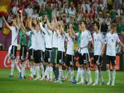 Hy Lạp - Đức: David đấu Goliath