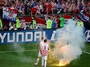 Fan quậy, LĐBĐ Croatia méo mặt móc hầu bao nộp phạt