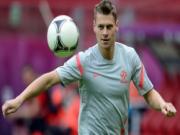 Inter cử người sang Ba Lan theo dõi Piszcek