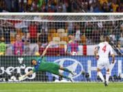 Buffon tiết lộ: Cảm thấy sợ trước loạt đá luân lưu