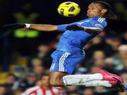 4 cái tên miễn phí có thể cứu rỗi hàng công Liverpool