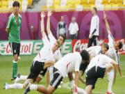 Có "nội gián", Đức lại lộ đội hình & lối chơi?